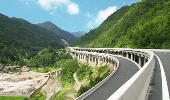 重庆石忠高速公路路面工程